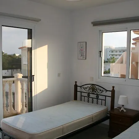 Villa Nissi Agia Napa