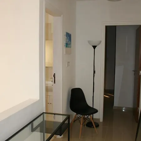 Nissi Villa *